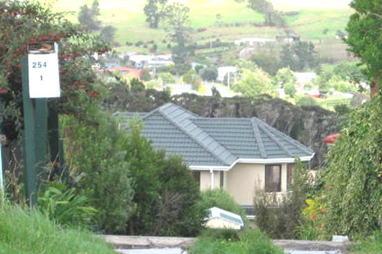 Photo of property in 1/254 Sturges Road, Henderson, Auckland, 0612