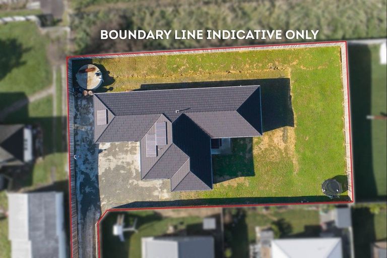 Photo of property in 12 Mahia Lane, Waikanae, 5036