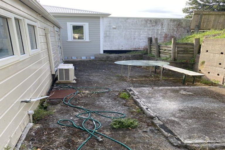 Photo of property in 9 Rixon Grove, Mount Victoria, Wellington, 6011