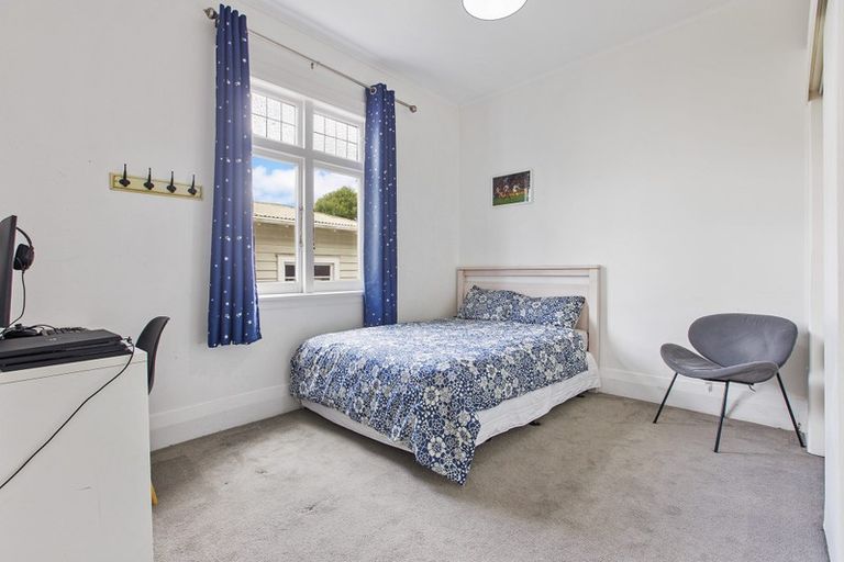 Photo of property in 19 Brook Street, Milford, Auckland, 0620