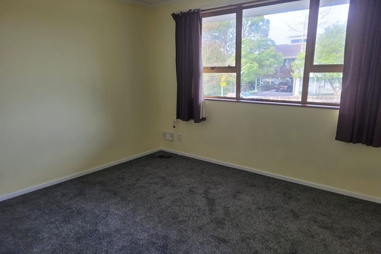 Photo of property in 46 Butterworth Drive, Glendene, Auckland, 0602