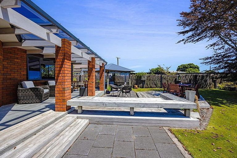 Photo of property in 36 Camberwell Road, Hawera, 4610