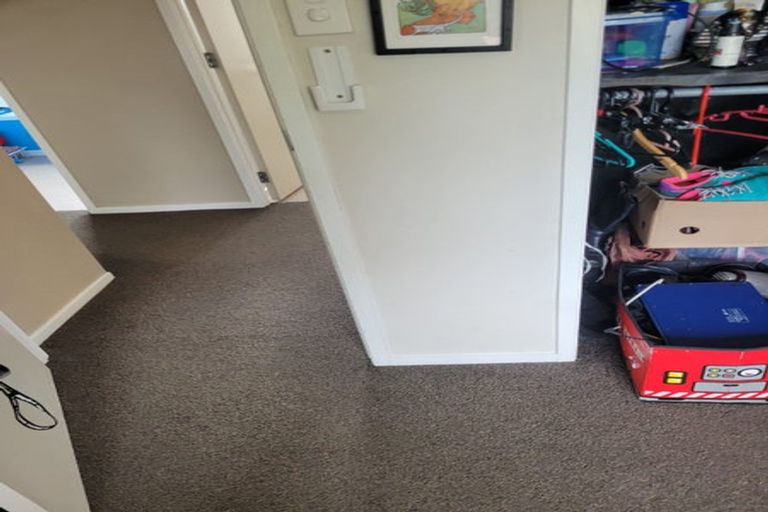 Photo of property in 1/217 Waitemata Drive, Ranui, Auckland, 0612