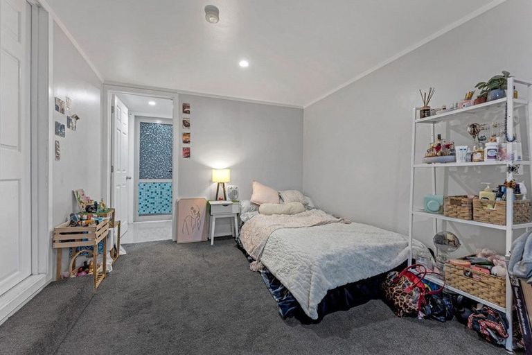Photo of property in 2/13 Lochinver Road, Papatoetoe, Auckland, 2025