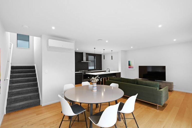 Photo of property in 1/2 Manning Street, Hamilton Central, Hamilton, 3204