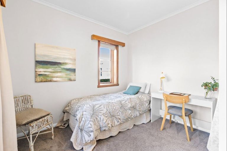 Photo of property in 79 Savage Crescent, West End, Palmerston North, 4412