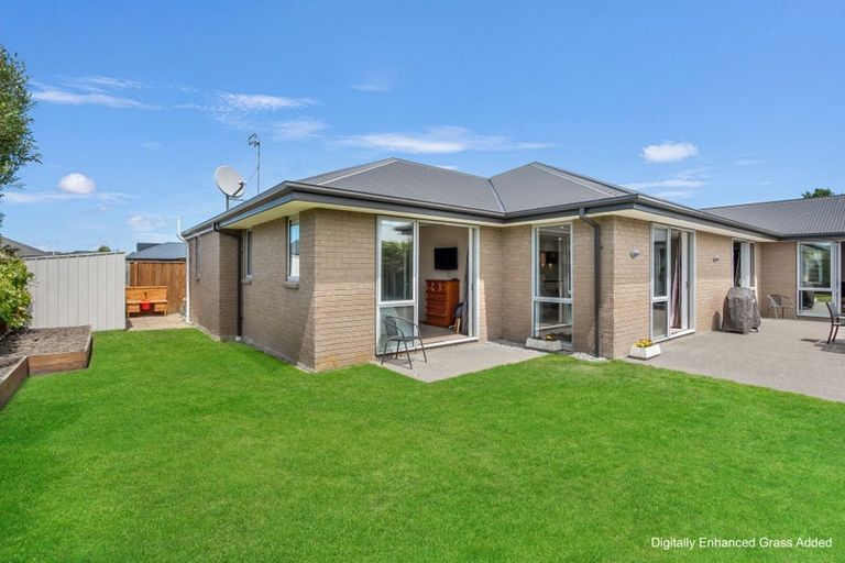 Photo of property in 10 Pahua Street, Pegasus, 7612