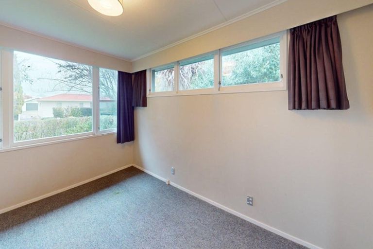 Photo of property in 7 Raglan Avenue, Cloverlea, Palmerston North, 4412