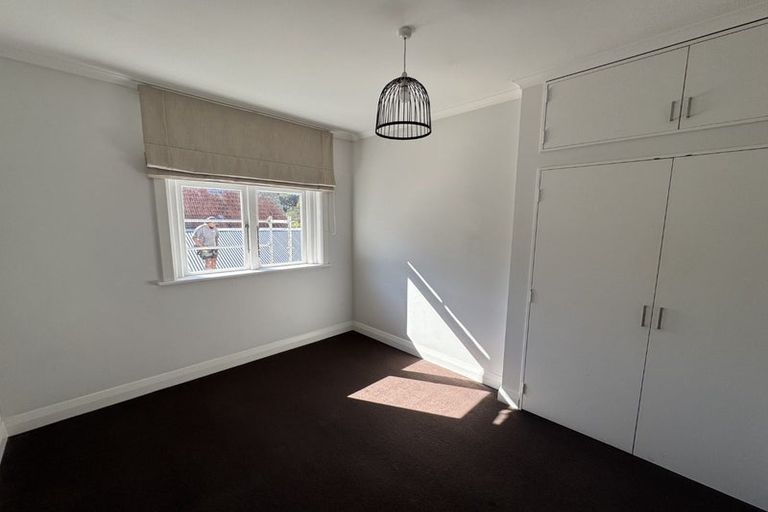 Photo of property in 14 Glen Road, Kelburn, Wellington, 6012