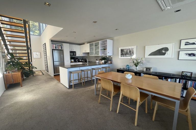 Photo of property in Patent 326 Apartments, 503s/326 Evans Bay Parade, Hataitai, Wellington, 6021