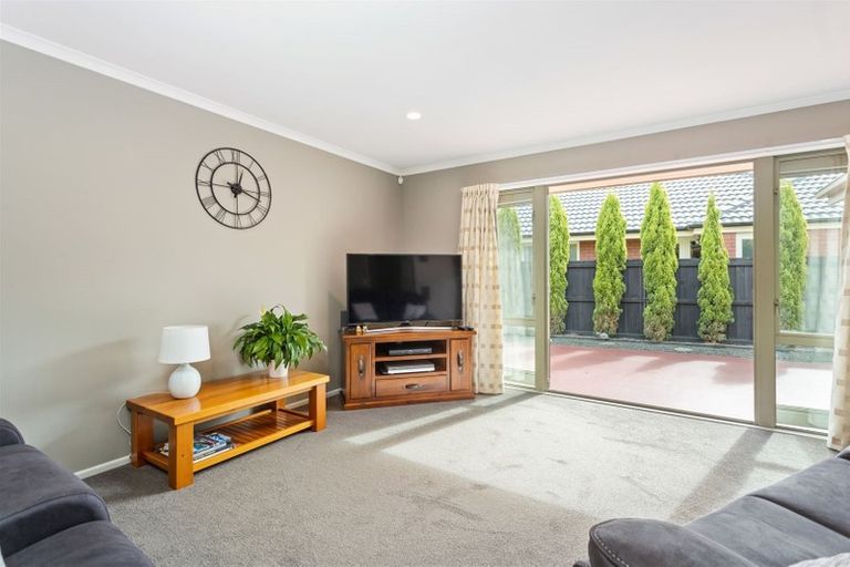 Photo of property in 50 Limes Avenue, Parklands, Christchurch, 8083