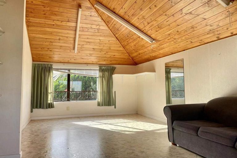 Photo of property in 2/23 Dominion Street, Takapuna, Auckland, 0622