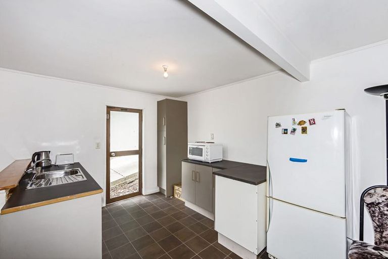 Photo of property in 31 Matai Road, Stanmore Bay, Whangaparaoa, 0932