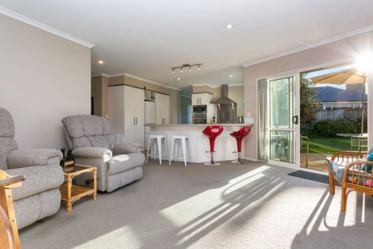 Photo of property in 16 Honiss Place, Cambridge, 3434