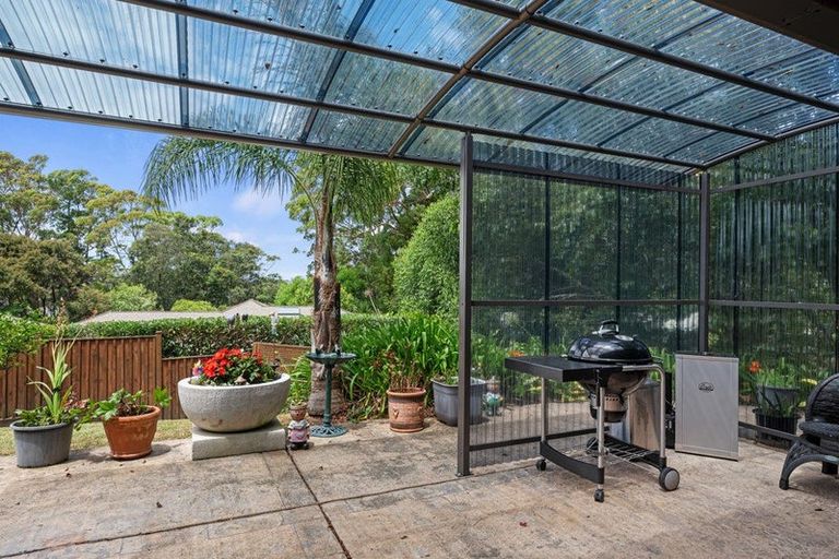 Photo of property in 59a Lonely Road, Fairview Heights, Auckland, 0632
