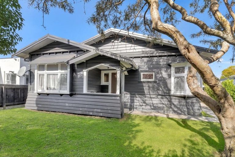 Photo of property in 194 Ferguson Street, West End, Palmerston North, 4412