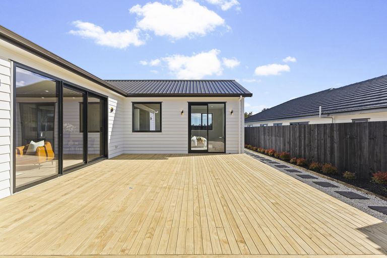 Photo of property in 61 Muster Road, Pukekohe, 2120
