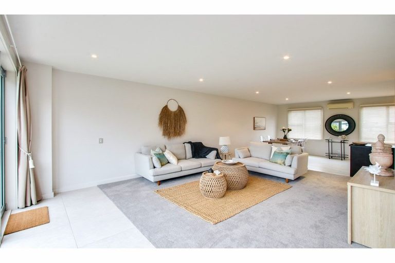 Photo of property in The Terraces, 10/9 Humber Street, Pandora, Napier, 4110