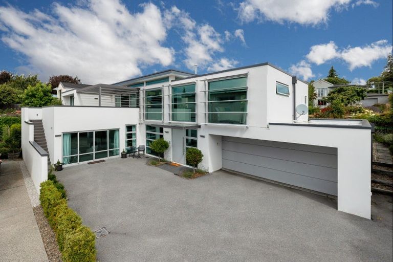 Photo of property in 15 Faulks Terrace, Wanaka, 9305