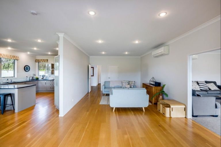 Photo of property in 154b Avondale Road, Greenmeadows, Napier, 4112