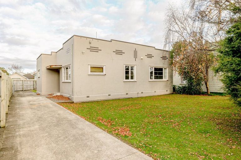 Photo of property in 14 Joseph Street, West End, Palmerston North, 4412