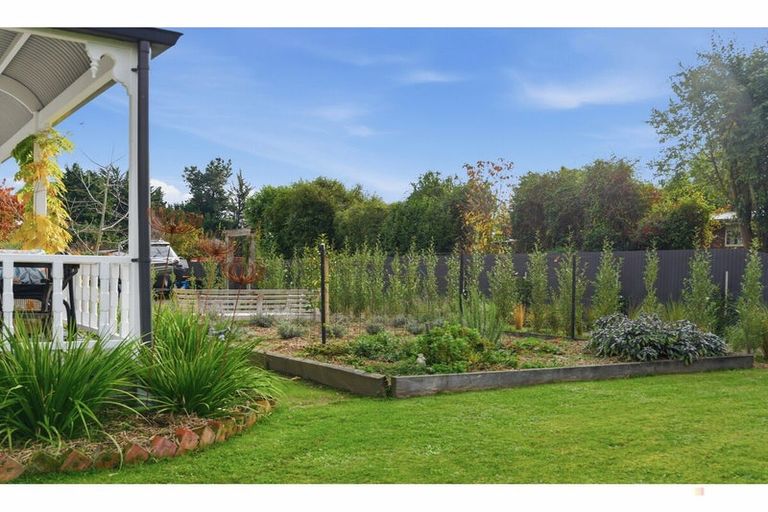 Photo of property in 260 Talbot Street, Geraldine, 7930
