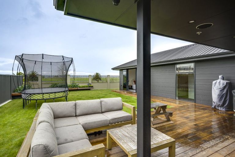 Photo of property in 58 Pelorus Avenue, Poraiti, Napier, 4112