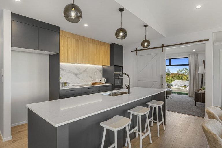 Photo of property in 1 Takarangi Street, Putiki, Whanganui, 4500