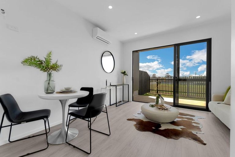 Photo of property in 17/17 Barneys Farm Road, Clendon Park, Auckland, 2103