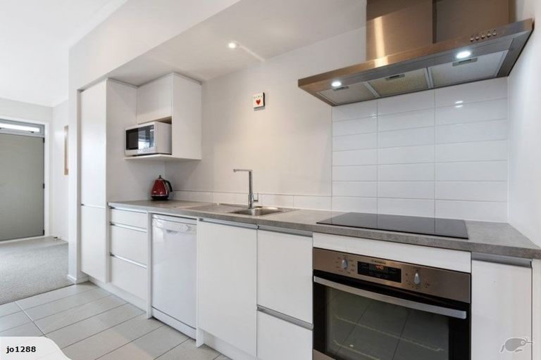 Photo of property in 21 Rangihina Road, Hobsonville, Auckland, 0616