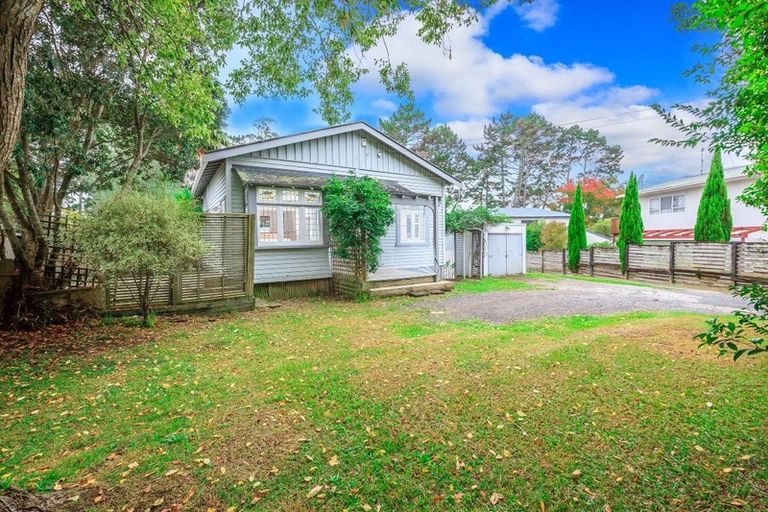 Photo of property in 1/73 Rosedale Road, Pinehill, Auckland, 0632