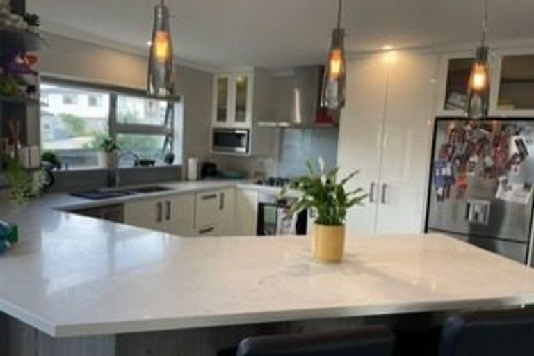 Photo of property in 43 Melksham Drive, Churton Park, Wellington, 6037