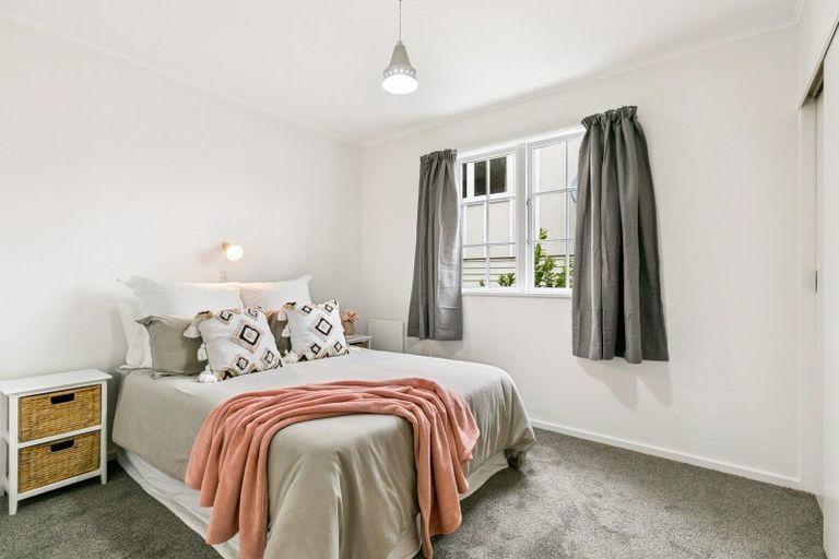 Photo of property in 5b Astor Street, Karori, Wellington, 6012