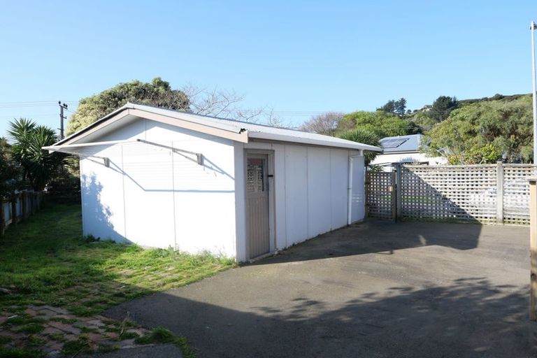 Photo of property in 2 Lorien Court, Raumati Beach, Paraparaumu, 5032