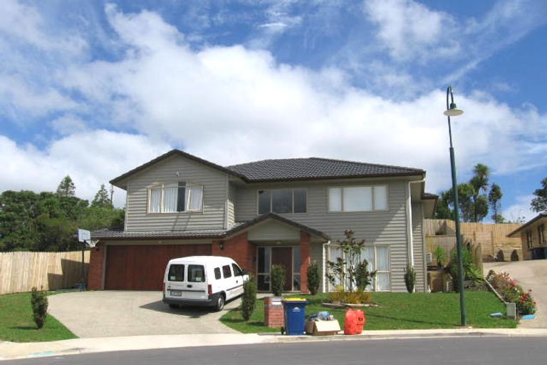 Photo of property in 40 Spoonbill Place, Unsworth Heights, Auckland, 0632