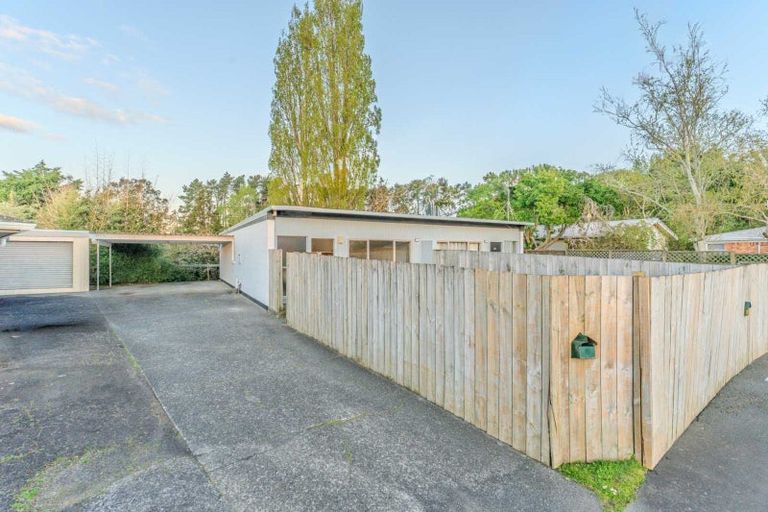 Photo of property in 15a Anthony Crescent, Bader, Hamilton, 3206