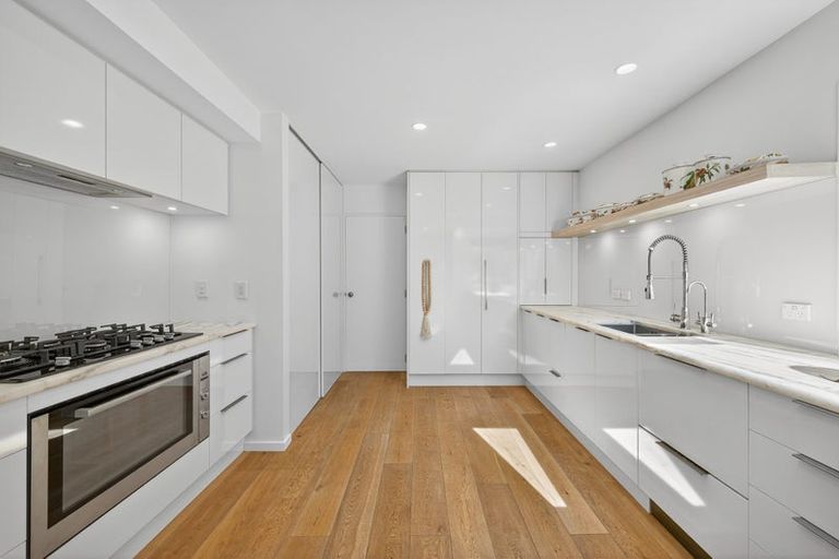 Photo of property in 41 Carlton Mill Road, Merivale, Christchurch, 8014