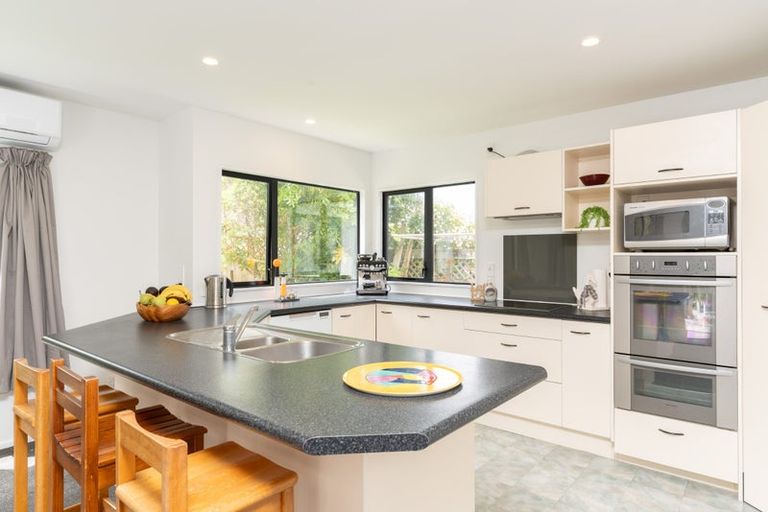 Photo of property in 4 Waverton Terrace, Churton Park, Wellington, 6037