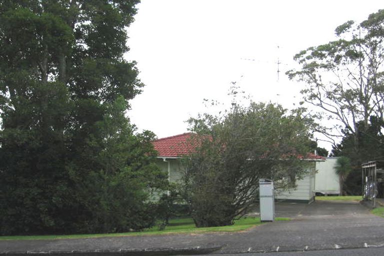 Photo of property in 1/185 Glengarry Road, Glen Eden, Auckland, 0602