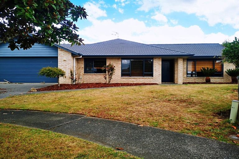 Photo of property in 35 Milbrook Place, Chartwell, Hamilton, 3210