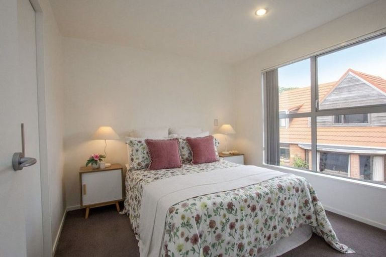 Photo of property in 5/12 Agra Crescent, Khandallah, Wellington, 6035