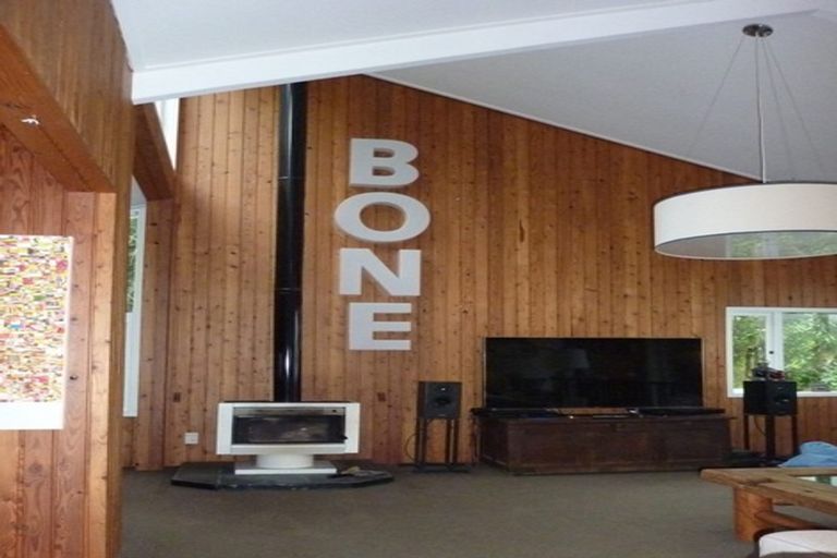 Photo of property in 3 Maramanui Way, Karaka Bays, Wellington, 6022