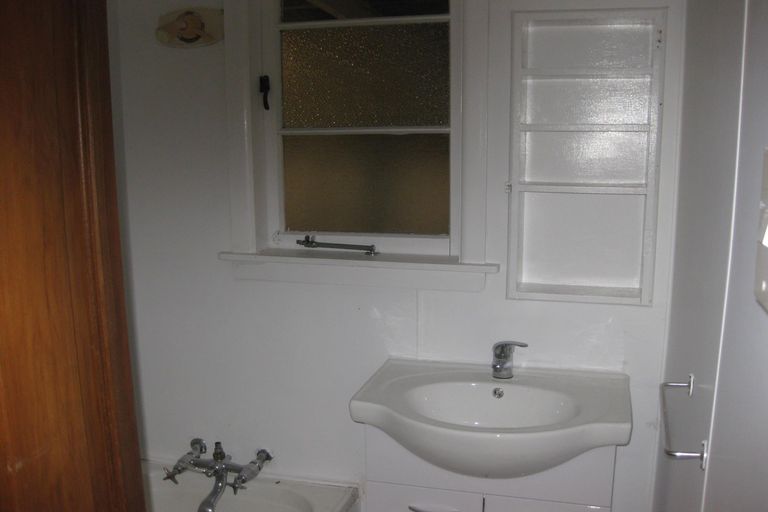 Photo of property in 35 Waipa Esplanade, Ngaruawahia, 3720