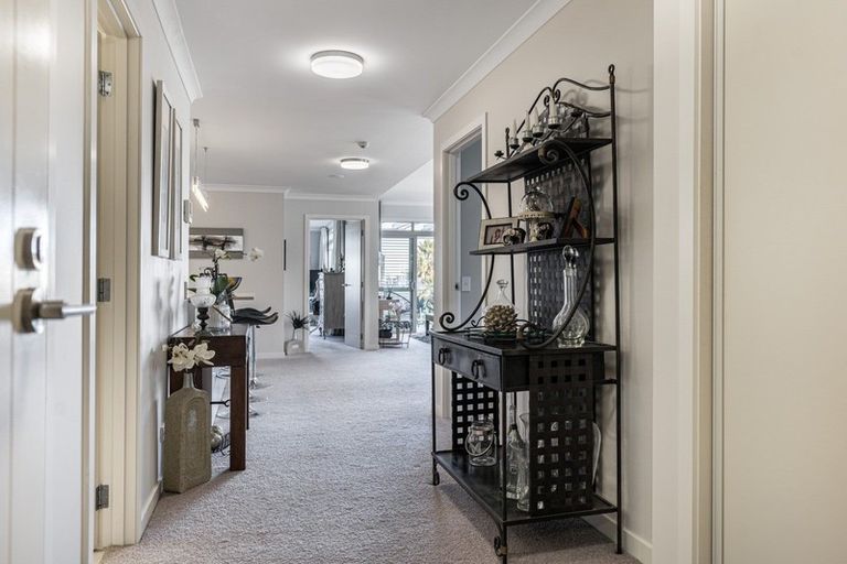 Photo of property in 90 Landmark Terrace, Orewa, 0931