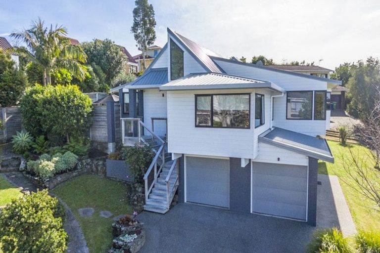 Photo of property in 15 Harper Street, Chatswood, Auckland, 0626