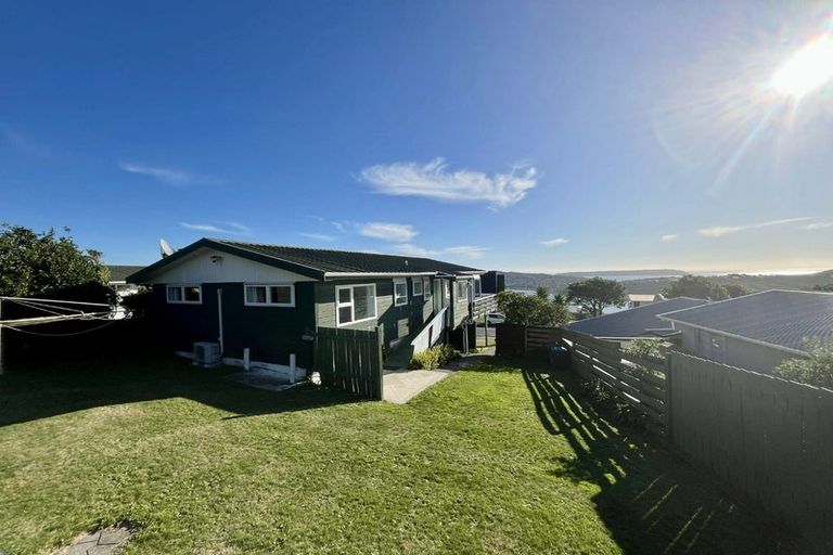 Photo of property in 137 Conclusion Street, Ascot Park, Porirua, 5024