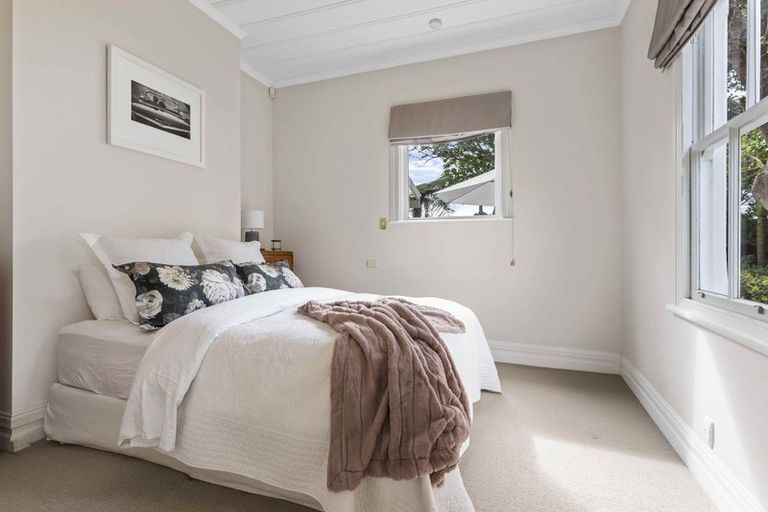 Photo of property in 229 Eskdale Road, Birkenhead, Auckland, 0626