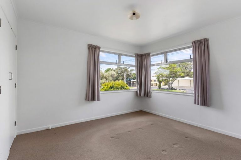 Photo of property in 88 Aberdeen Road, Campbells Bay, Auckland, 0620
