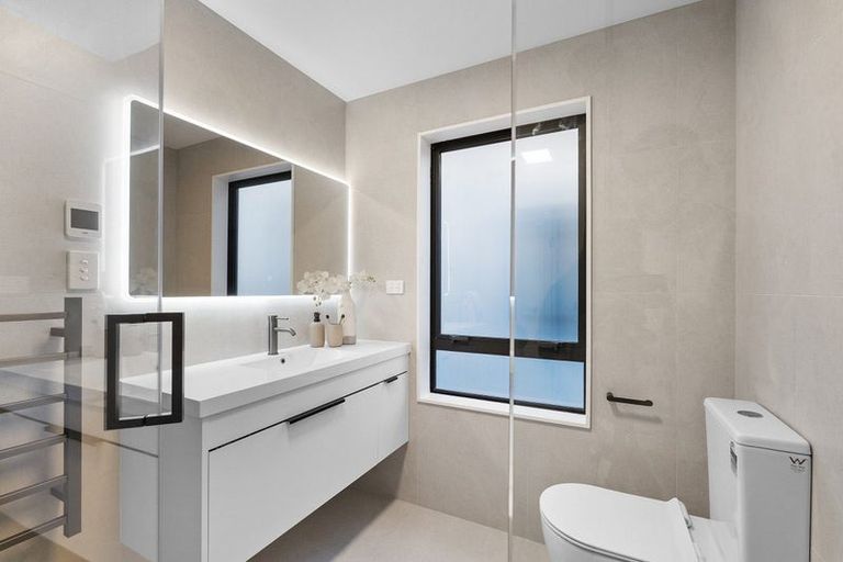 Photo of property in 13c Dominion Street, Takapuna, Auckland, 0622