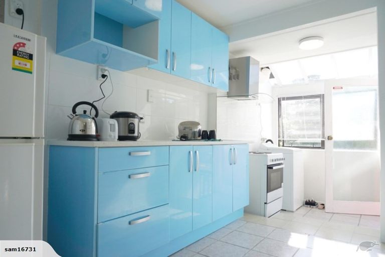 Photo of property in 38 Lanigan Street, Birkdale, Auckland, 0626